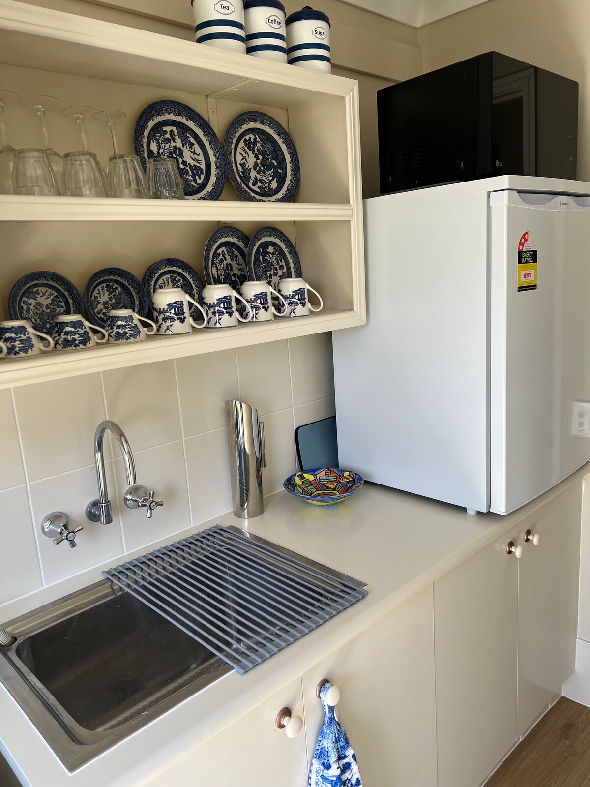 Popular Airbnb listing: Waterfront BNB in Mermaid Waters