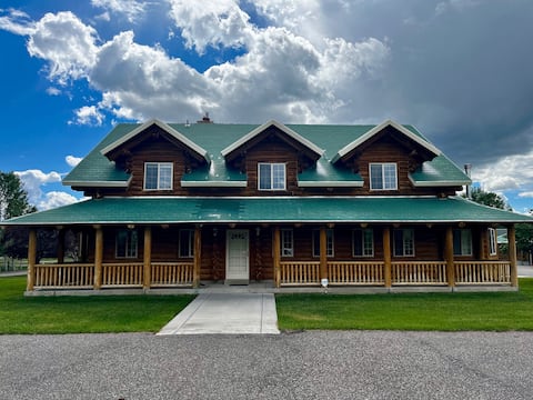 Country Cabin 25 Acres w/pond
