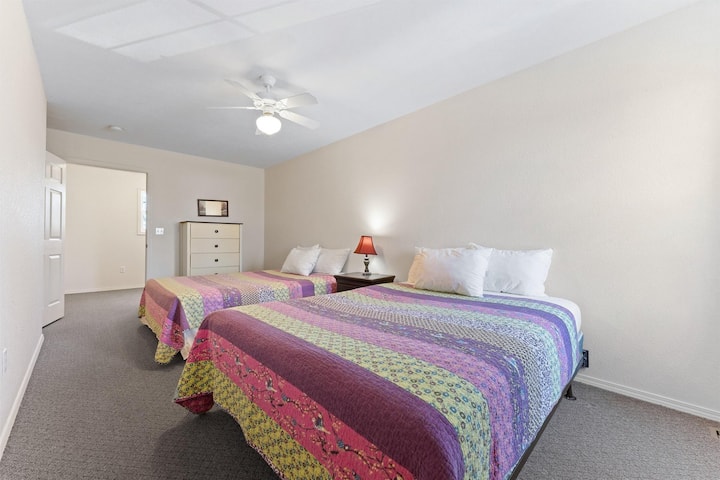 2階のベッドルーム2