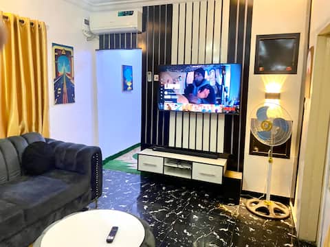 Homely 1-BR-APT | 24HRS POWER + Unlimited Wi-Fi