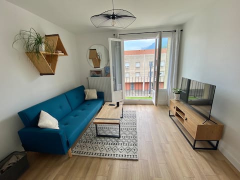 4 people - secure parking - fiber - equipped +