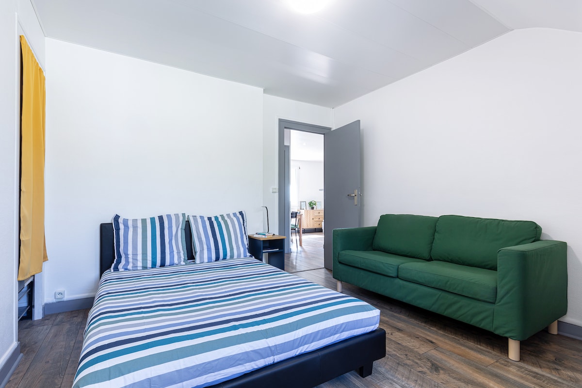 Dormitorio 2: cama doble