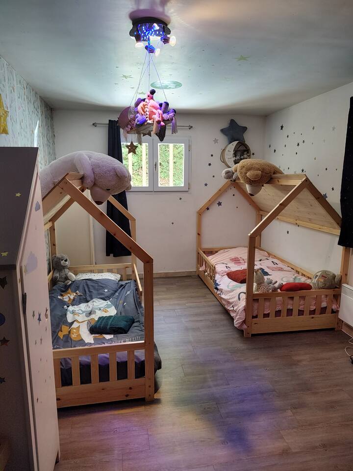 Chumba cha nyumba ya mbao kwa ajili ya loulous