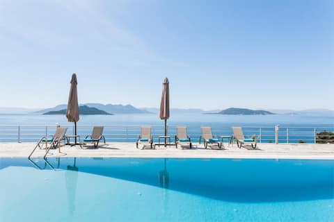 Marsh Villa Aegina