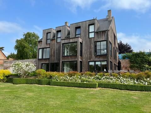 Architect's house near Somme bay
