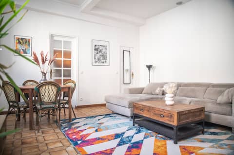 Large duplex 4 minutes' walk to the metro