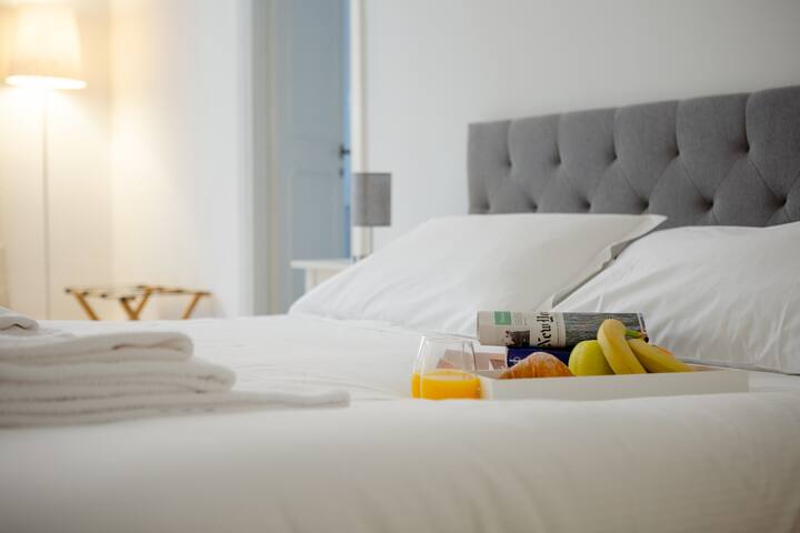 APT Rome 5 BDRMs gallery image 2