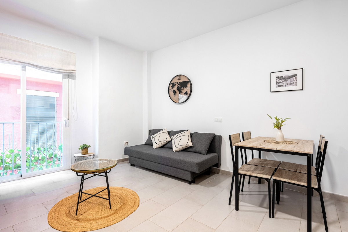 Top performing Airbnb: Santiago Apartment in El Molinillo