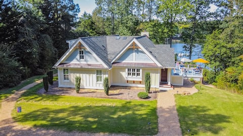 Waterfront Getaway in Irvington