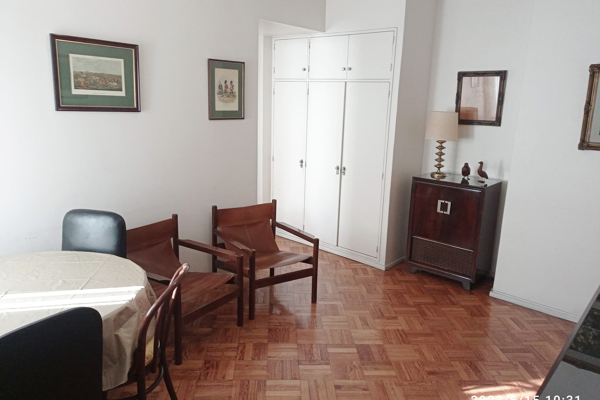 One-bedroom apartment with balcony in Monserrat