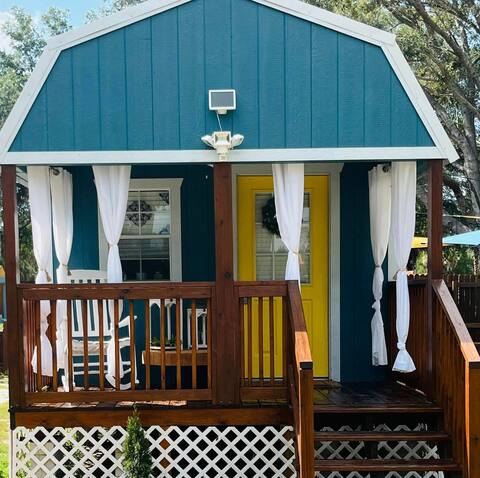 Crystal River Tiny Cottage