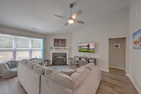 Luxurious Nautical Retreat Near Charleston & Beach