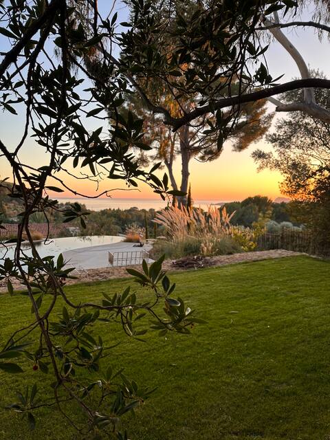 Quiet sea view villa