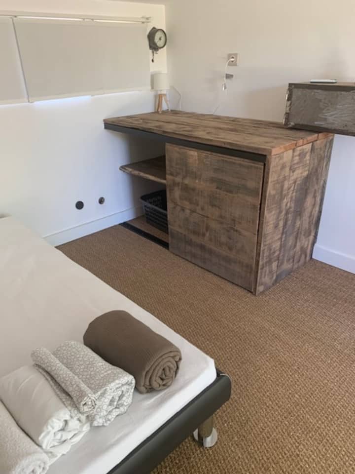 Спалня 3 с малко легло за 2 - ма души 