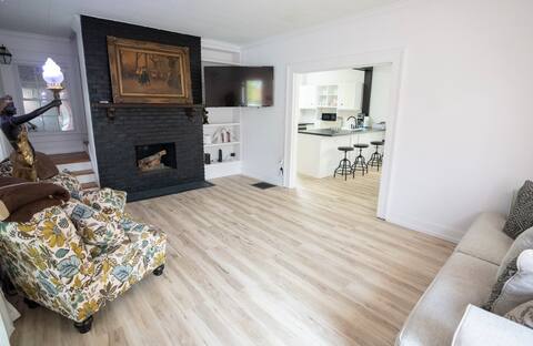 524 West 15th Street - Sleeps 14