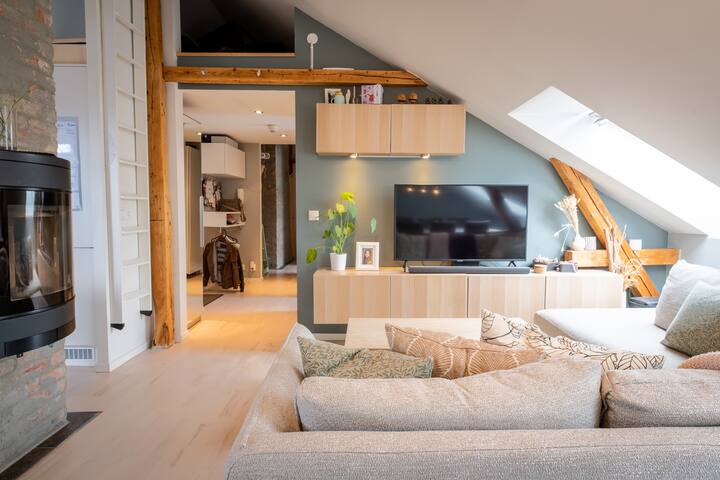 Central 4BR Loft w/ Peaceful Terrace & Huge Garden