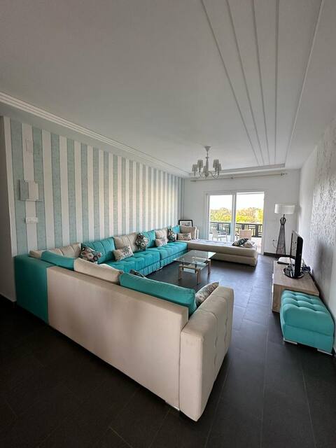 Luxurious apartment with pool view!