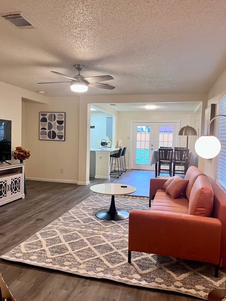 Cozy modern house near Seaworld Houses for Rent in San Antonio, Texas