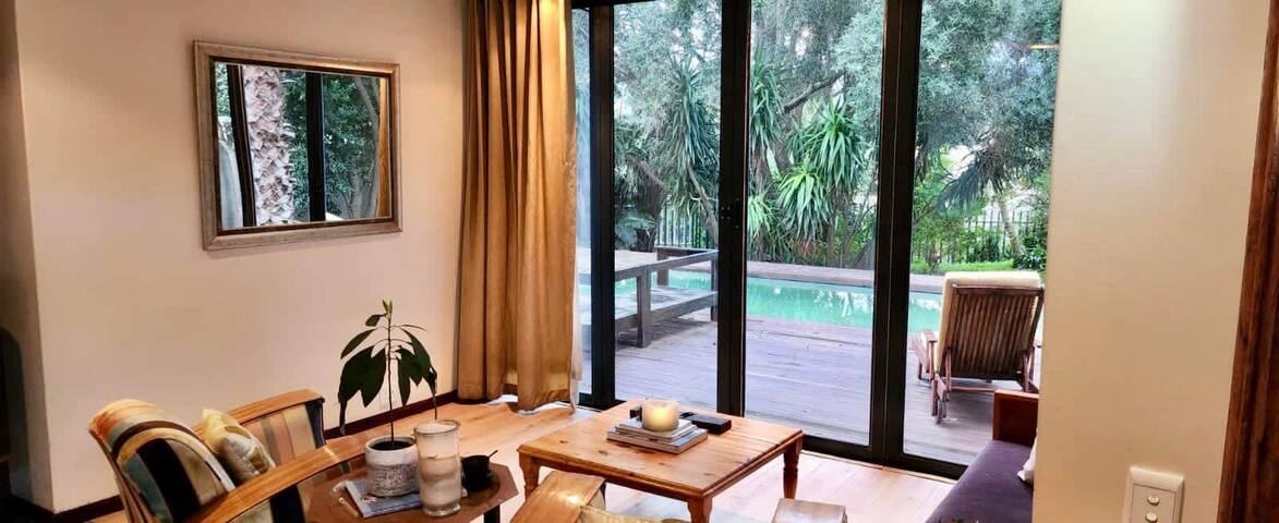 3 BR Pet Friendly Home with Beach Nearby! gallery image 4