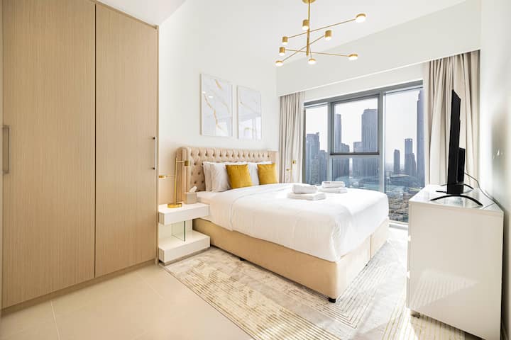 Master-Retreat mit Blick auf den Burj Khalifa