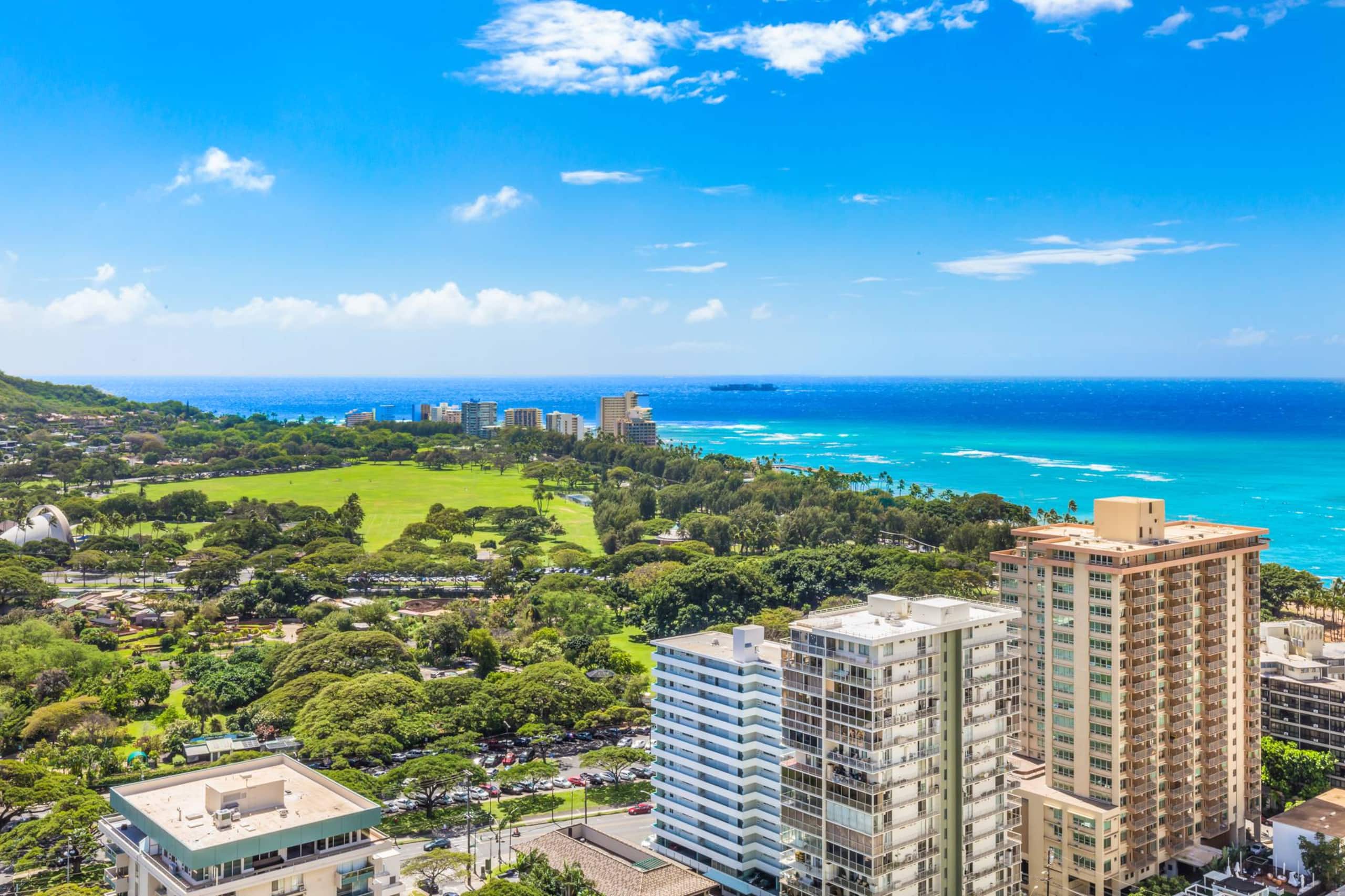 Hotel in Honolulu · ★4.59 · 2 bedrooms · 3 beds · 1 private bath - Image 14