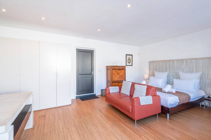 De Waterkant · Casa Velasur, De Waterkant gallery image 4