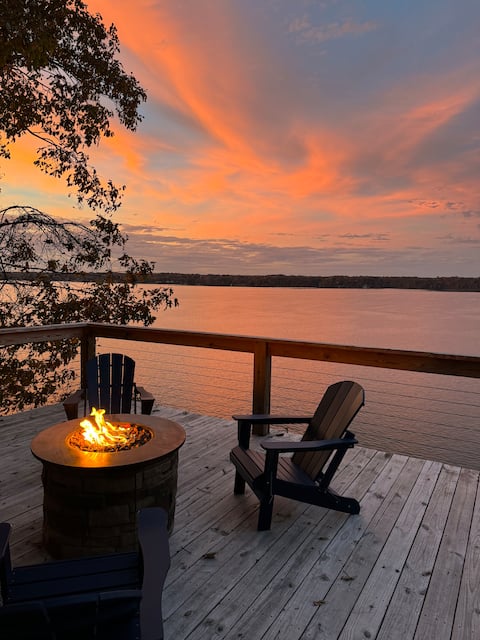 2 Kings- Lake Stay near RTJ Golf Course w Gameroom