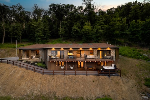 Mountaintop Home in Harpers Ferry