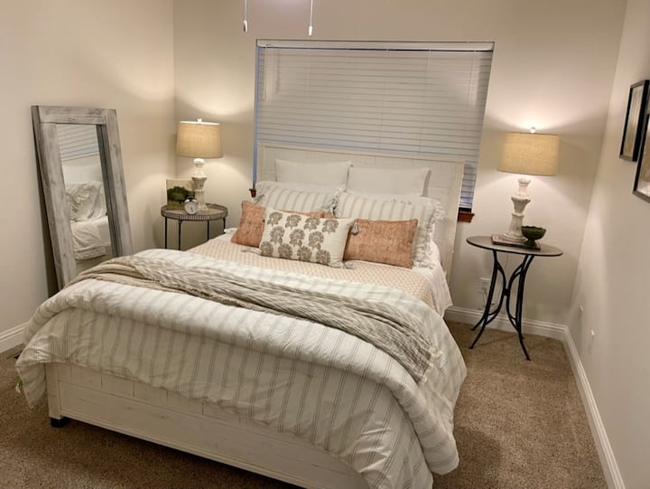 Dormitorio tamaño queen, vestidor