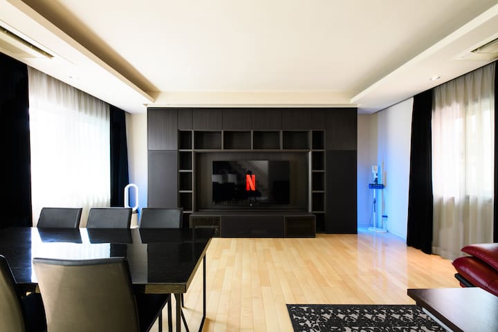 渋谷センター街徒歩4分｜最大10名様｜豪華なジャグジーバス｜ラグジュアリーな松濤の2LDKメゾネット