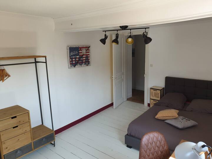 Simon Room