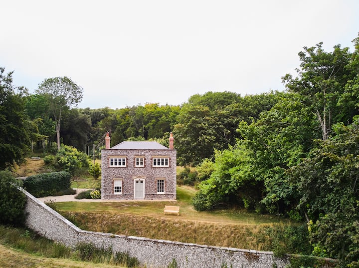 The Pheasantry Goodwood Estate Houses for Rent in West Sussex