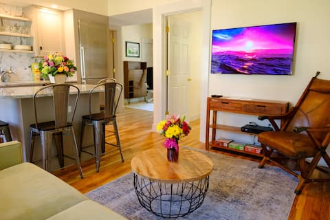 Ensign Suite (Apartment E) 63 Pleasant St. Hyannis