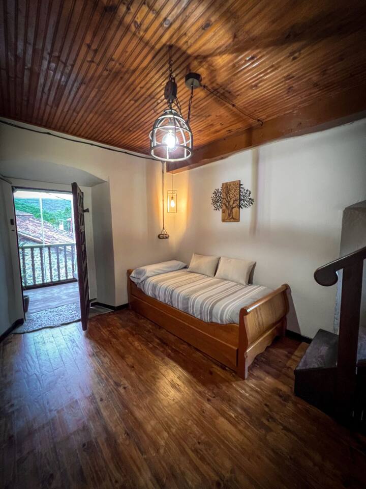 ห้องเดี่ยวหรือเตียงรัง - El Refugio del Busgosu