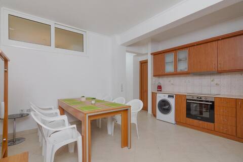 Successful Airbnb property: Cozy 2 bedroom apartment in Piraeus in Φρεαττύδα