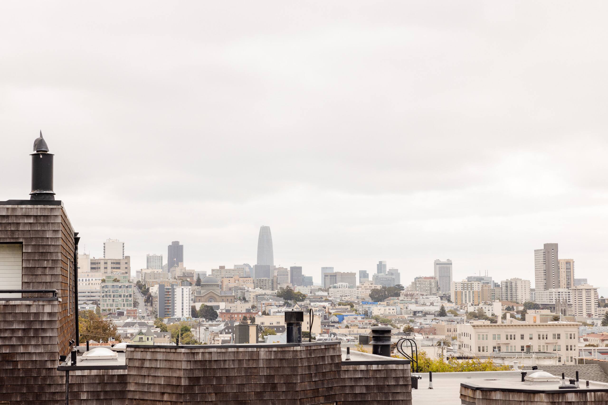 Home in San Francisco · ★5.0 · 3 bedrooms · 3 beds · 1.5 baths - Image 57