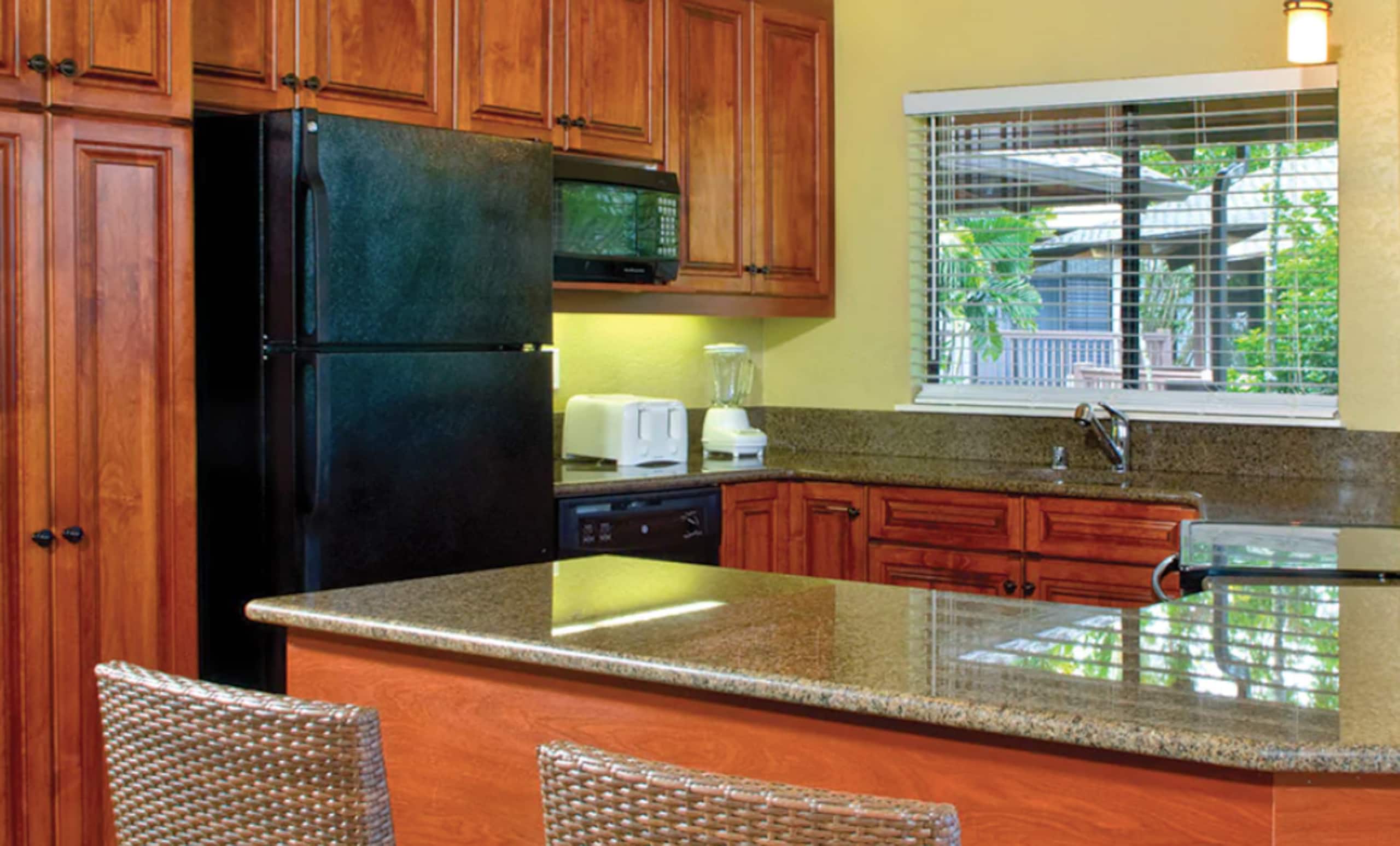 Condo in Princeville · ★5.0 · 1 bedroom · 2 beds · 1 bath - Image 2