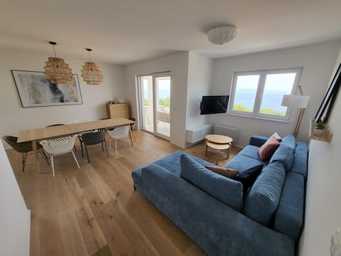 Successful Airbnb property: Kostrena Hills Suite overlooking Kvarner Bay in Mjesni Odbor Draga
