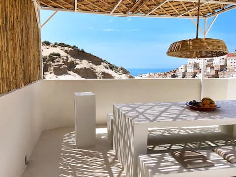 Entire house with private Rooftop terrace