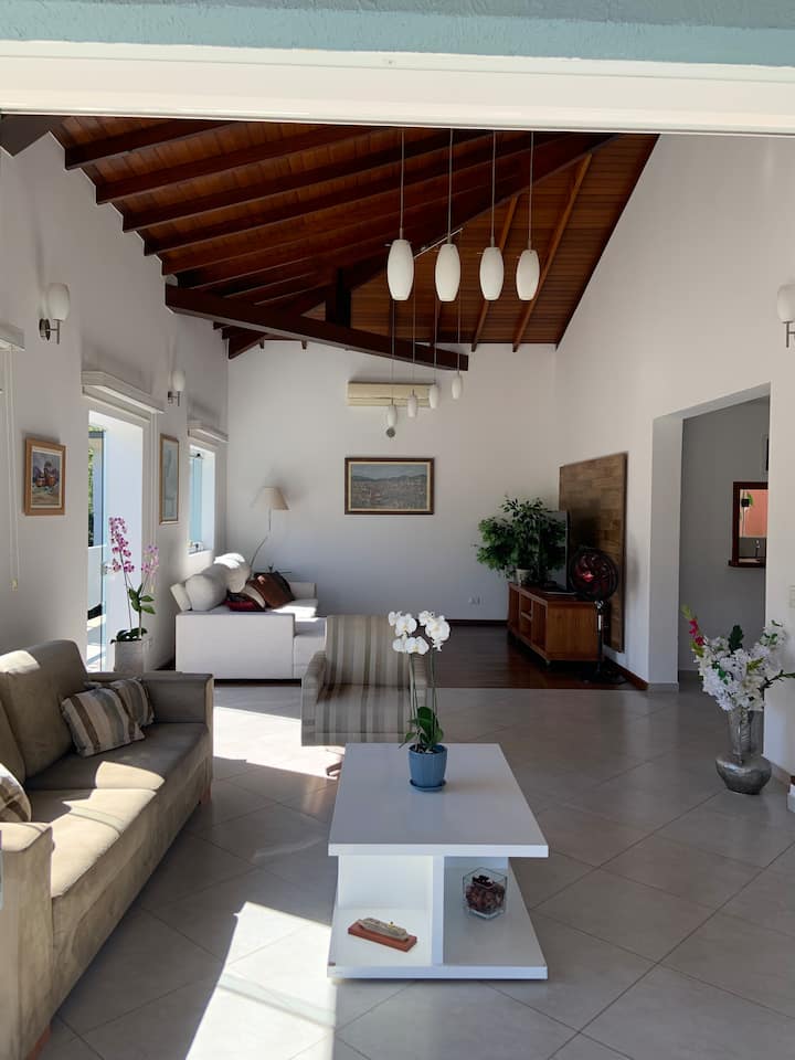 Всекидневна