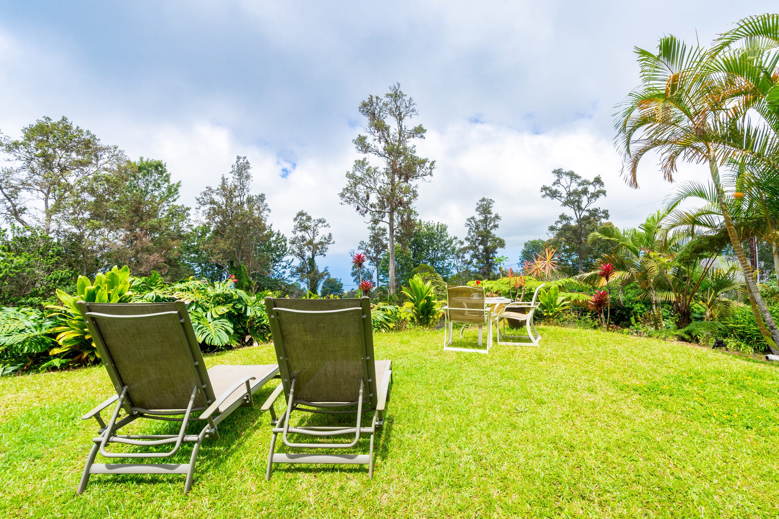 Home in Kailua-Kona · ★4.83 · 5 bedrooms · 2 beds · 2.5 private baths - Image 5