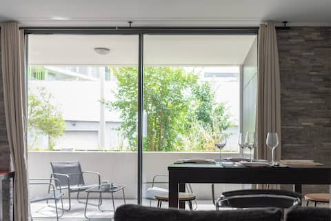 T3 Terrace + parking - close to Airport and MEET