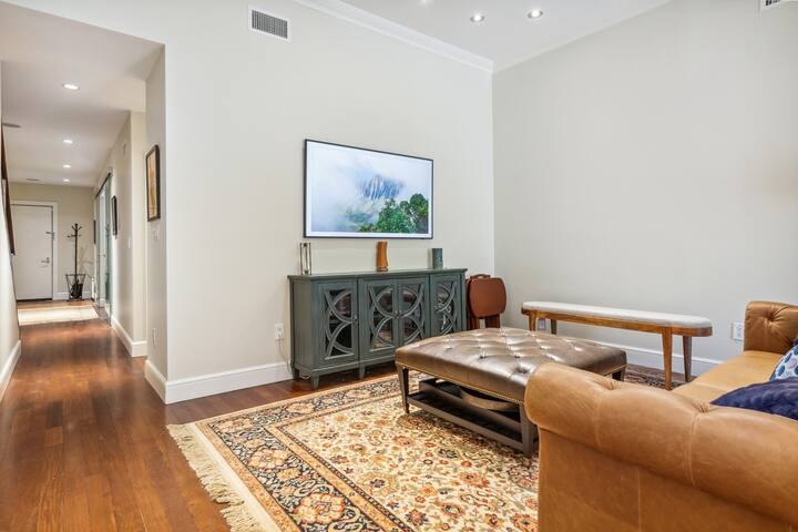 UWS Park Block Triplex with 3/4 BR and 3BTH gallery image 2
