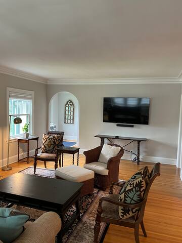 Historic Summit Avenue gallery image 3