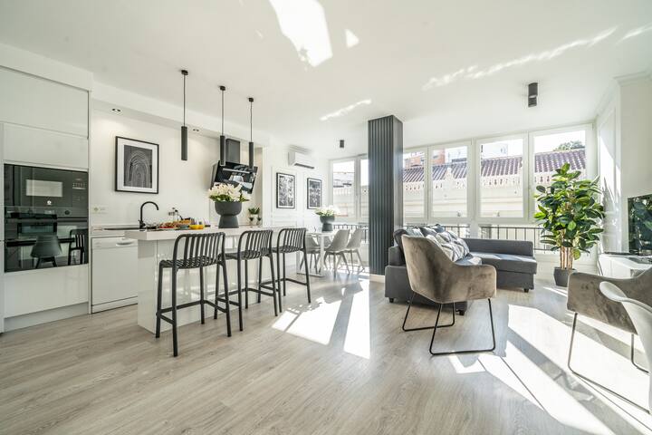 Xperience Malaga Apartments managed Airbnb listing 2