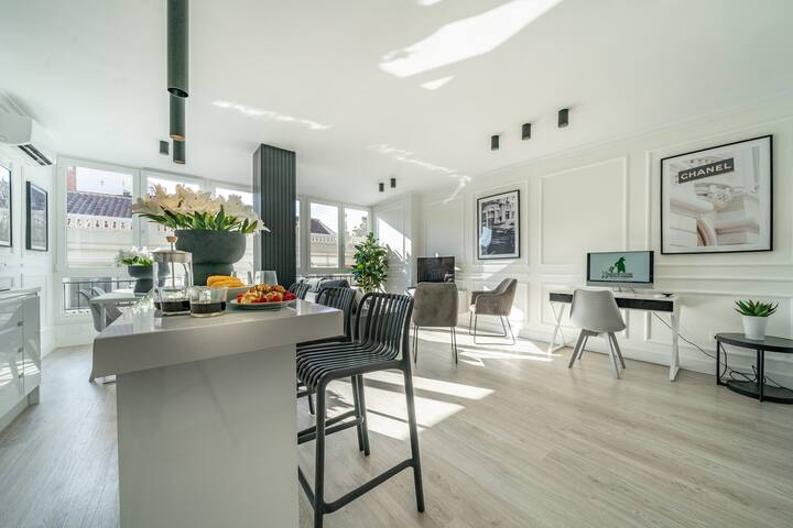 Xperience Malaga Apartments managed Airbnb listing 3