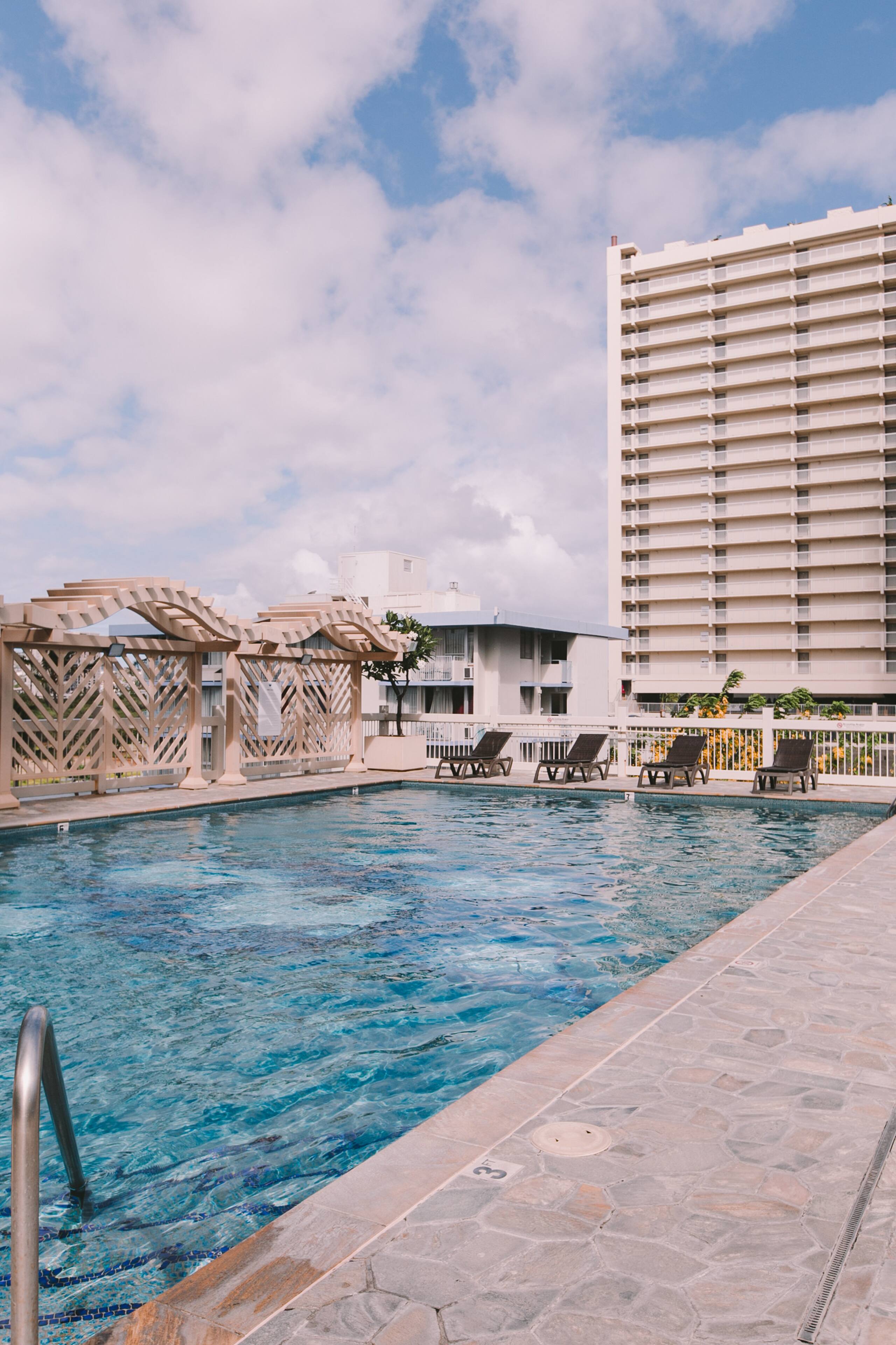 Ocean View Boutique Gem in Waikiki - Image 49