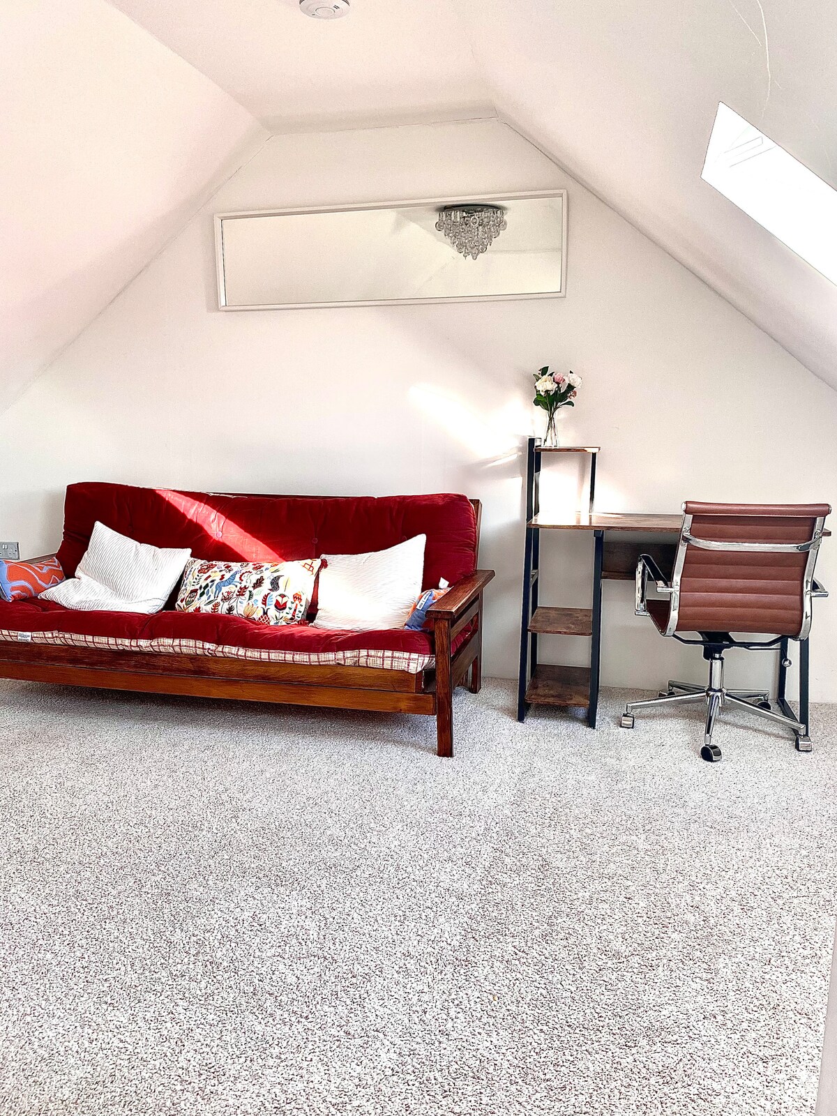 Las Olas Entire House with Hot Tub Houses for Rent in OgmorebySea