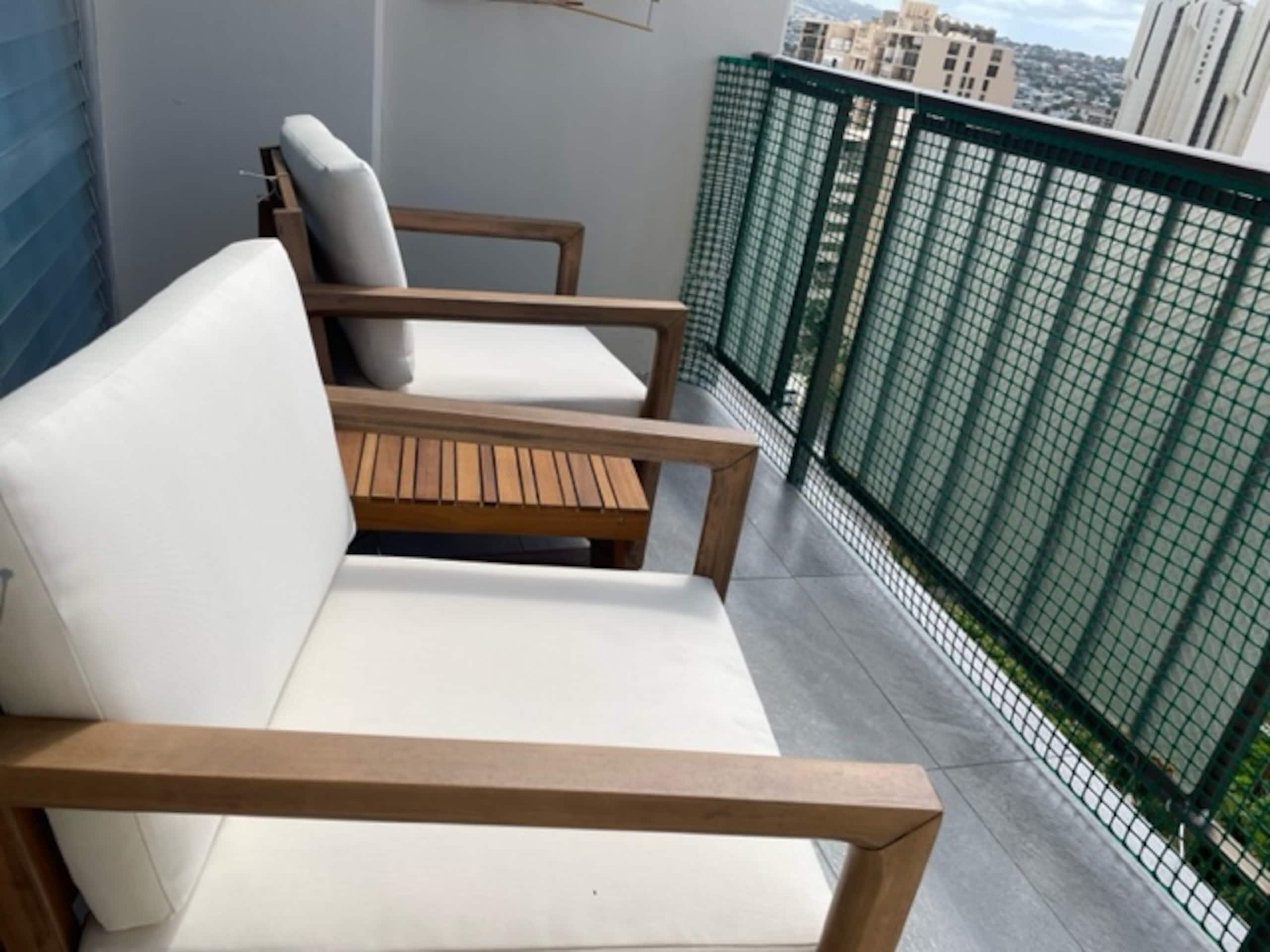 Condo in Honolulu · ★4.95 · 2 bedrooms · 6 beds · 2 baths - Image 40