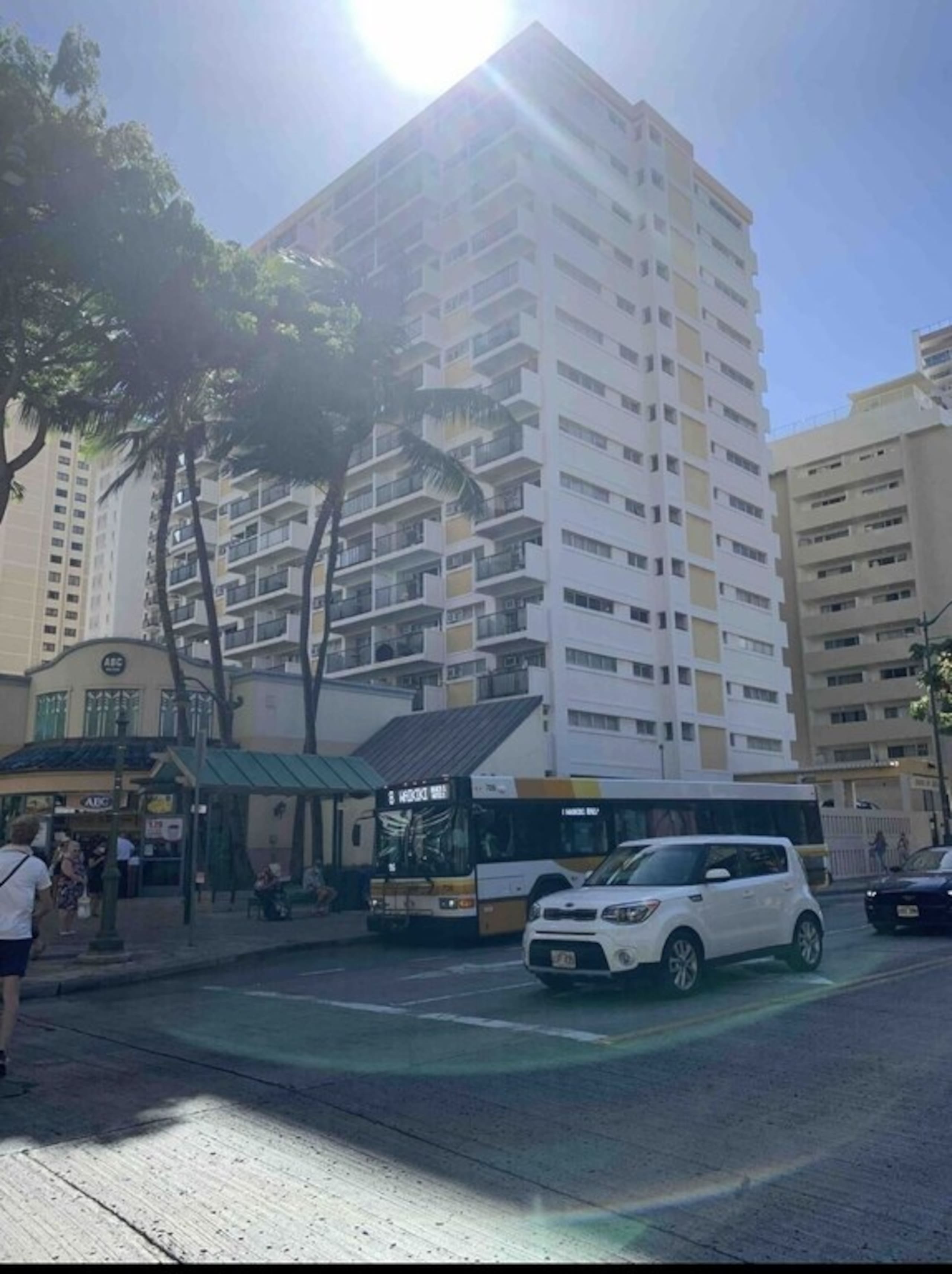 Condo in Honolulu · ★4.95 · 2 bedrooms · 6 beds · 2 baths - Image 70